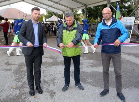 Otvoritev hodnika in kolesarske steze Cerknica  Dolenje Jezero 32 FOTO LJUBO VUKELIČ